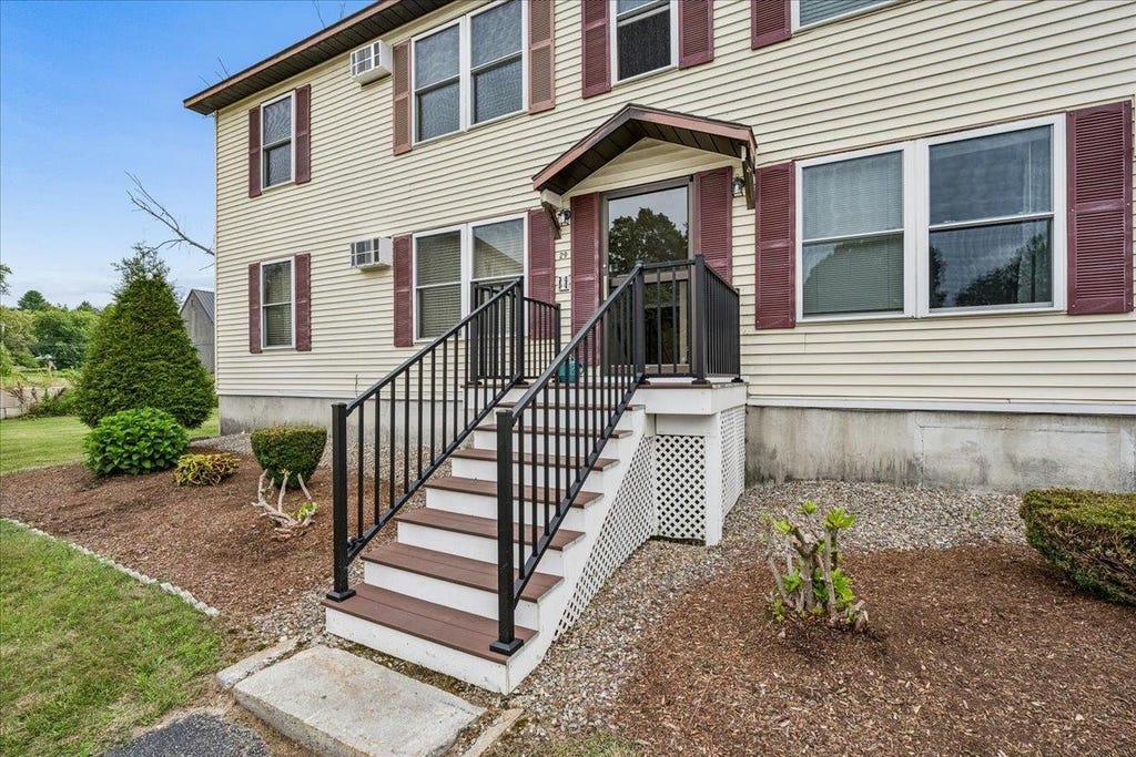 Photo of 29 Central Street #C, Hillsborough, NH 03244 (MLS # 5101440)