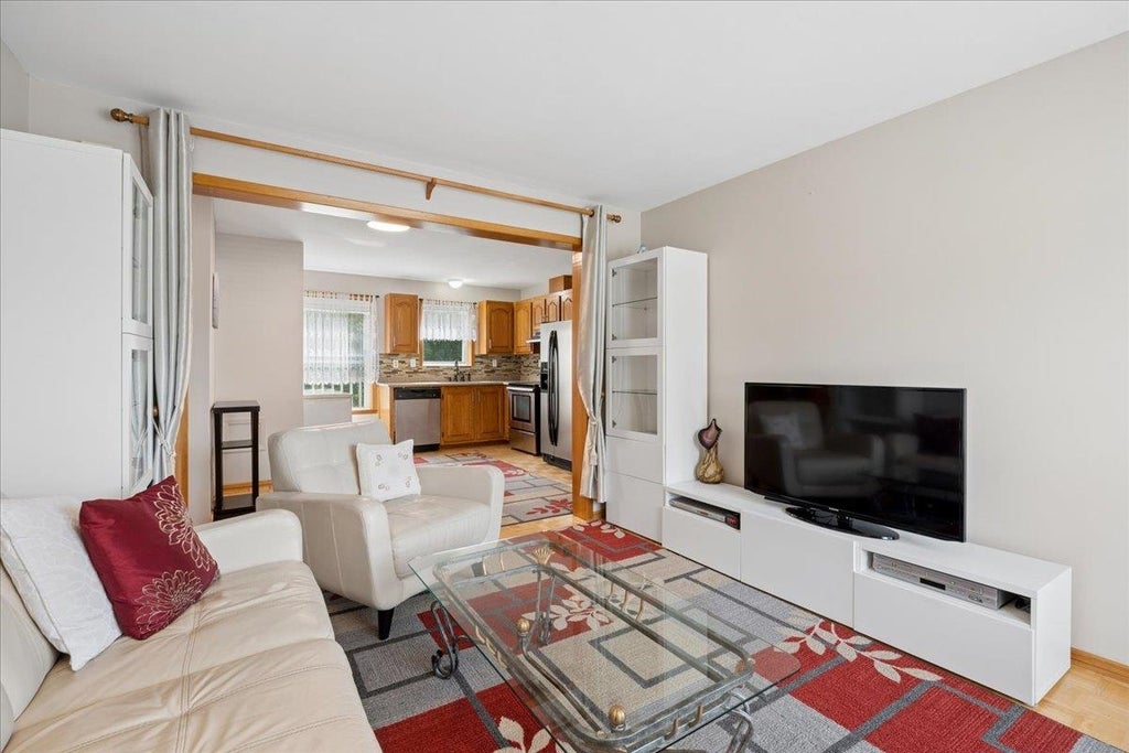 Photo of 29 Central Street #C, Hillsborough, NH 03244 (MLS # 5101440)