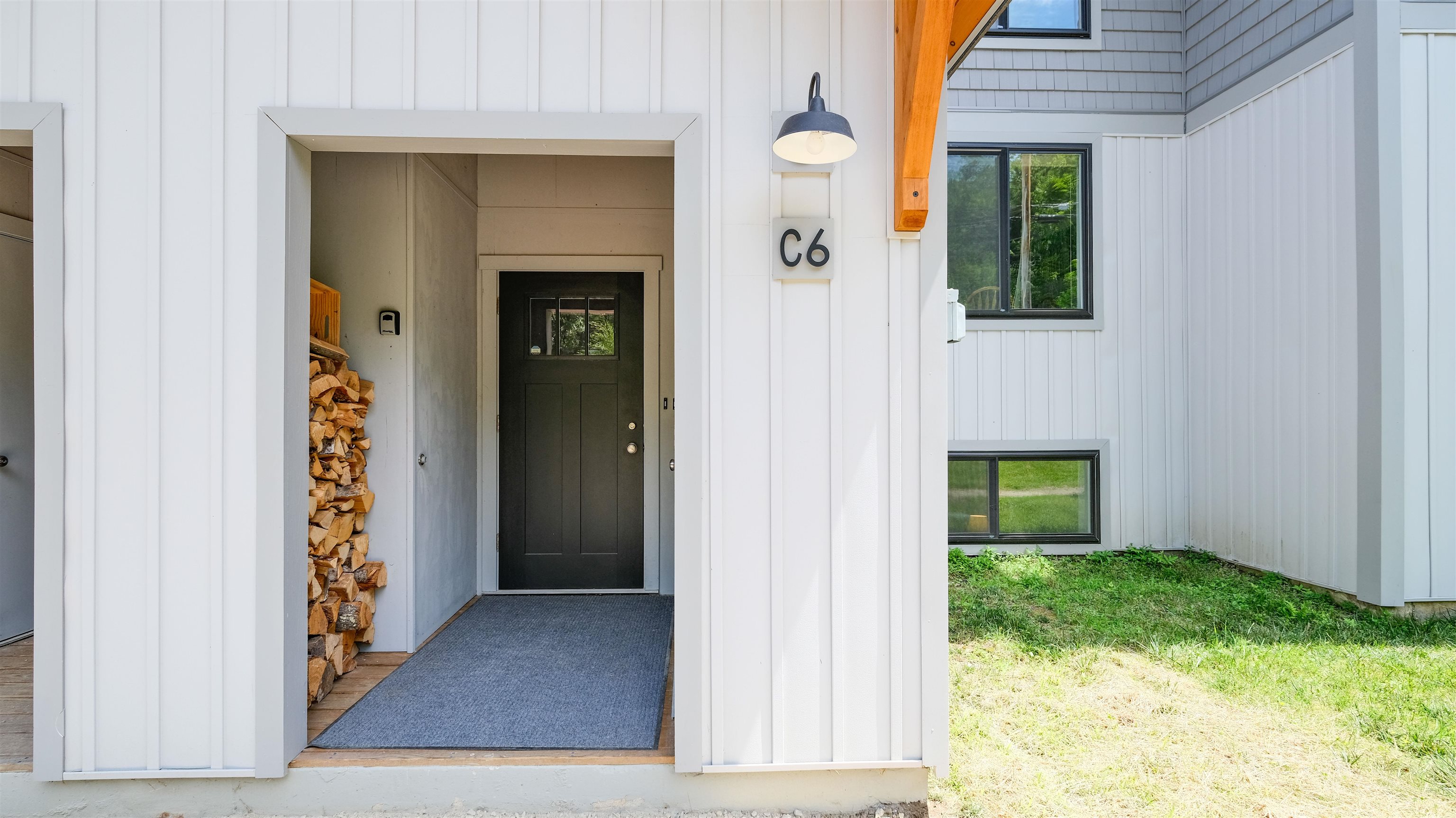 75 Upper Crossroad C6
