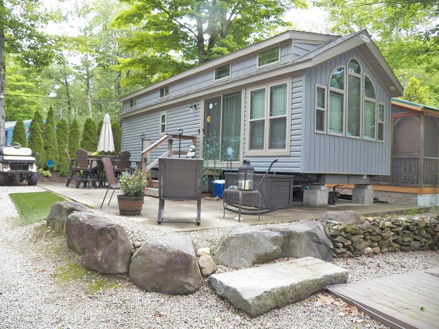 219-12-182 188+ Chocorua Way