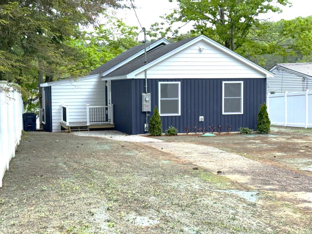 Photo of 14 Glines Park Road, Northfield, NH 03276 (MLS # 5092365)