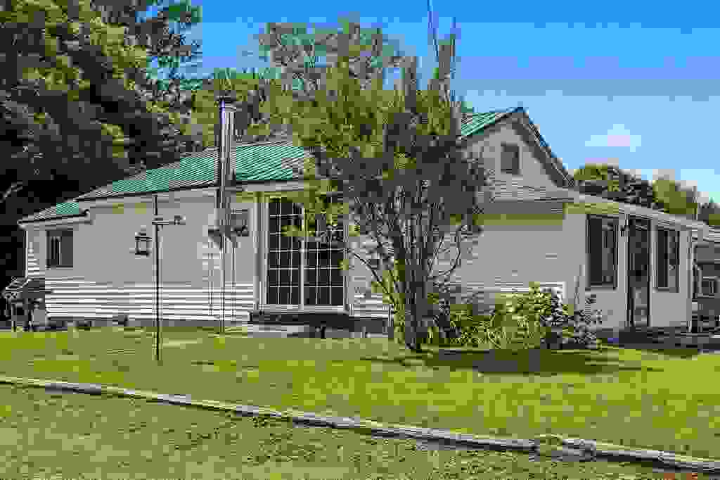 Photo of 51 High Street, Epping, NH 03042 (MLS # 5105347)