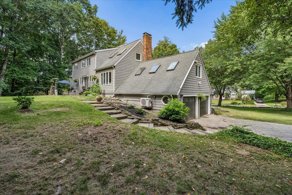 93 Old Nashua Road