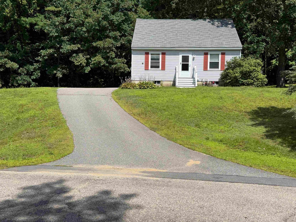Photo of 26 Glenridge Road, Belmont, NH 03220 (MLS # 5110749)