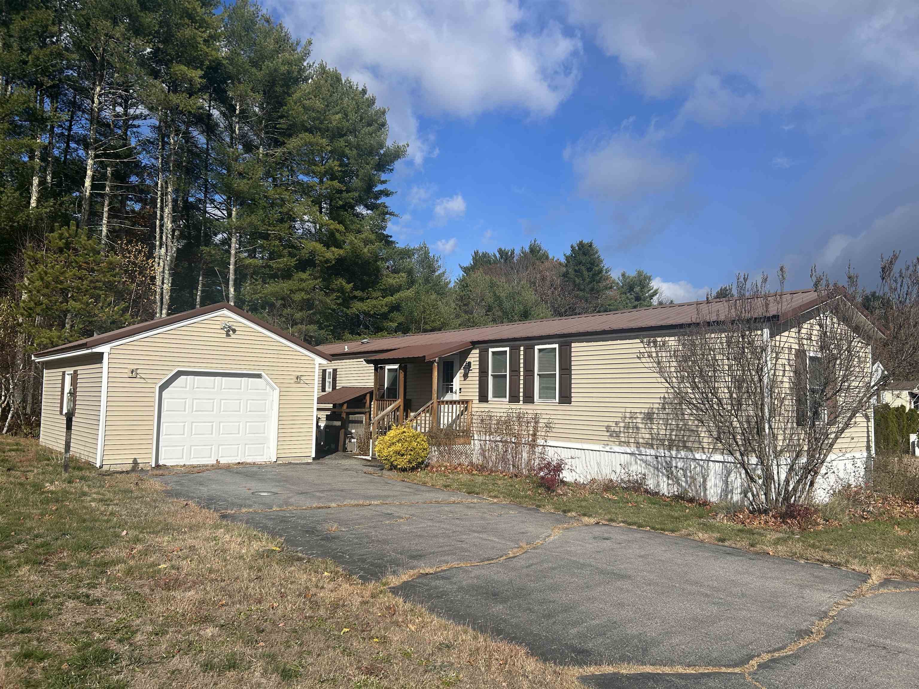 17 Lynn Lane
