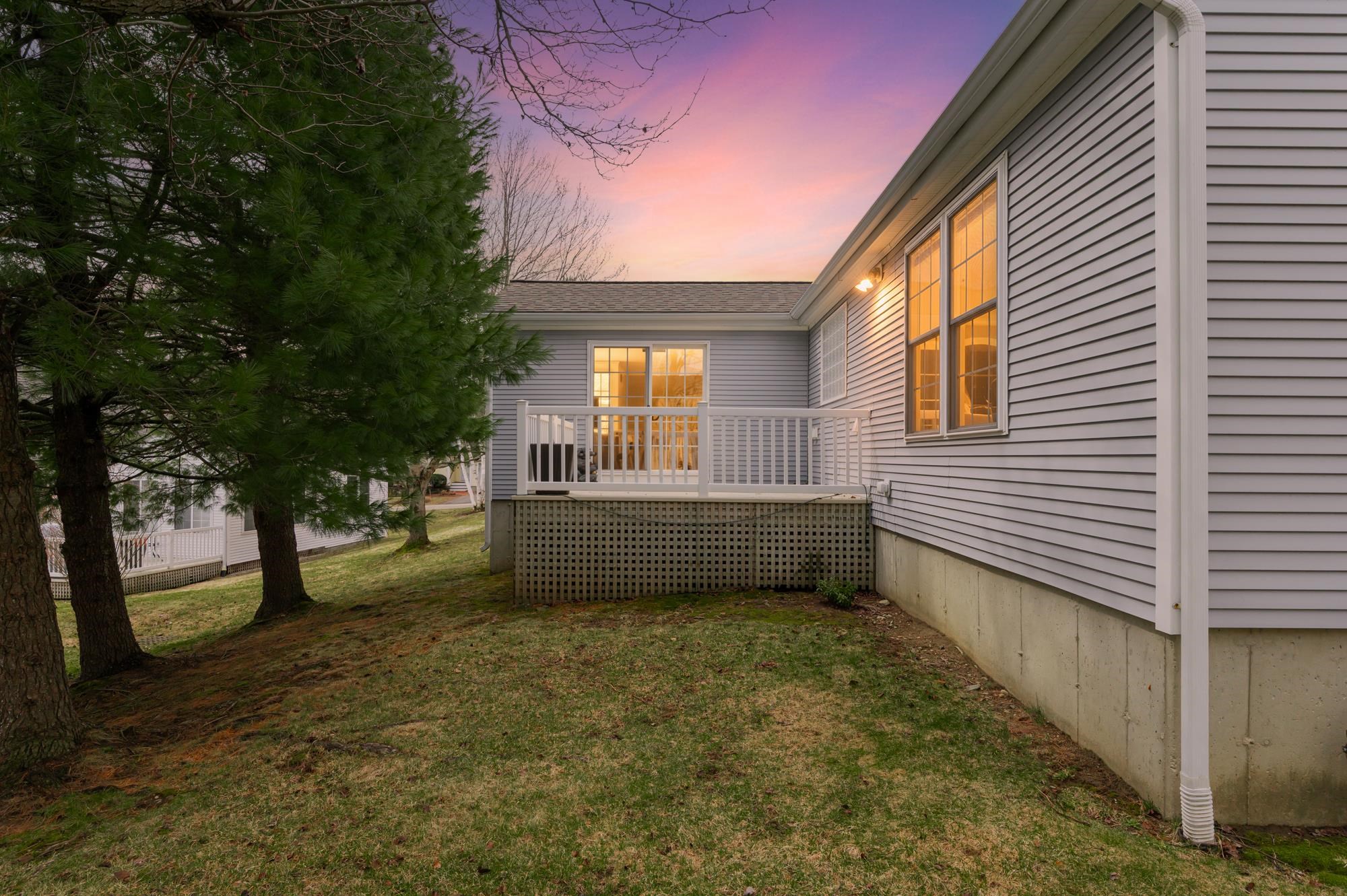 33 Hampton Meadows