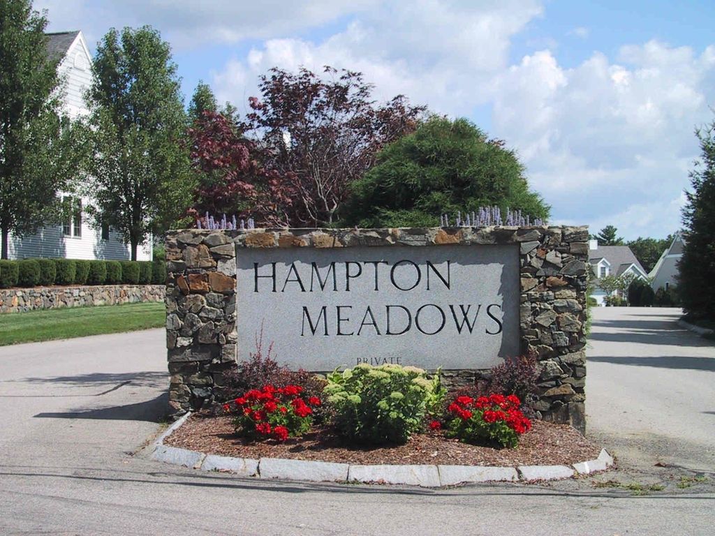 Photo of 33 Hampton Meadows, Hampton, NH 03842 (MLS # 5081528)