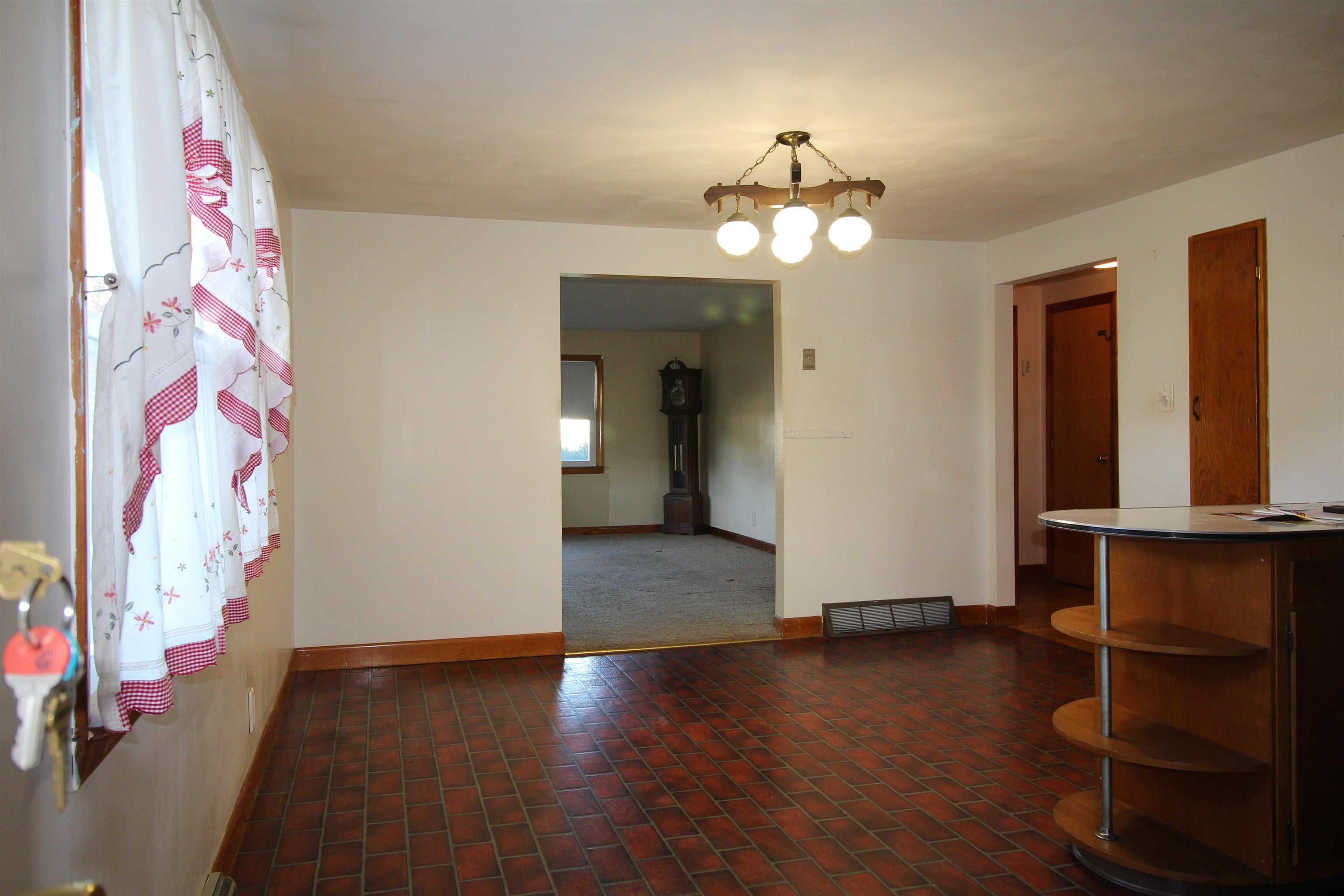 4 Travers Street