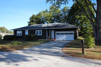 4 Travers Street Hudson NH 03051