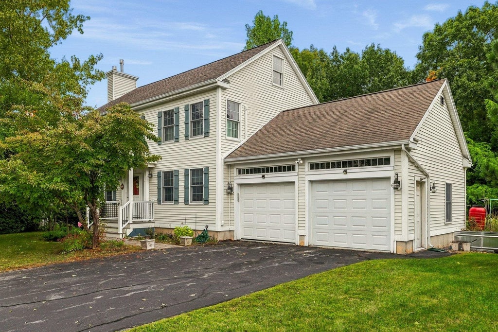 Photo of 14 Viola Circle, Seabrook, NH 03874 (MLS # 5112707)