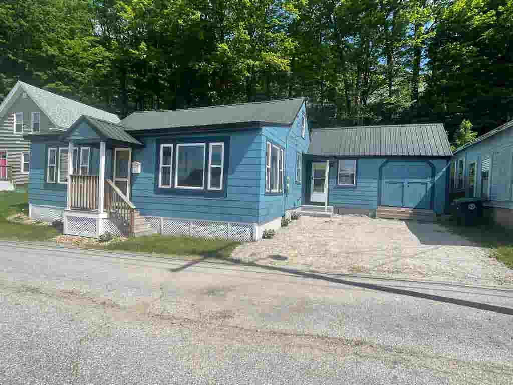 Photo of 21 East Bow Street, Franklin, NH 03235 (MLS # 5103286)