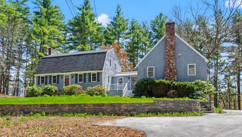 Photo of 10 Fox Den Road, Hollis, NH 03049 (MLS # 5087531)