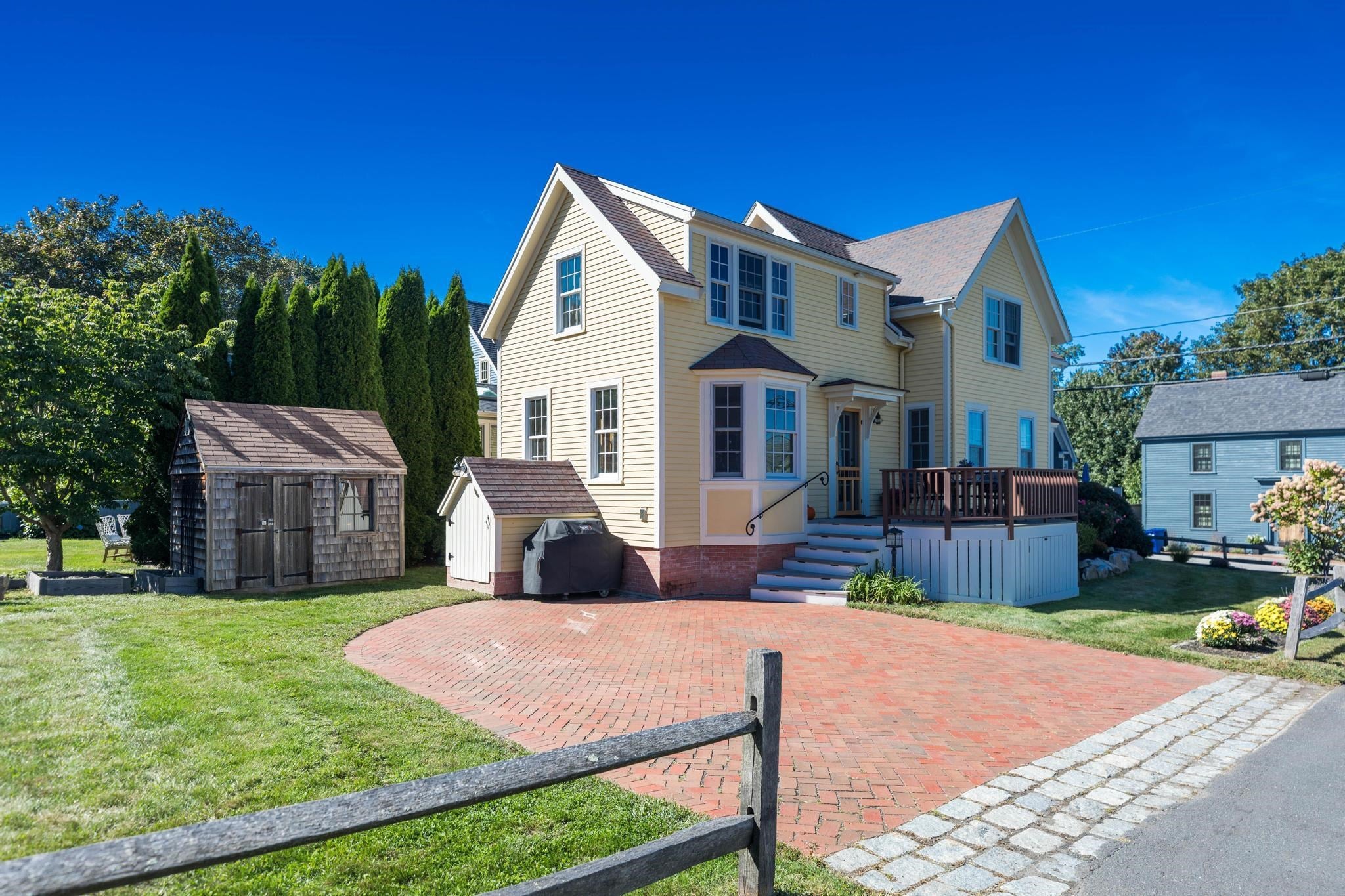 122 New Castle Avenue