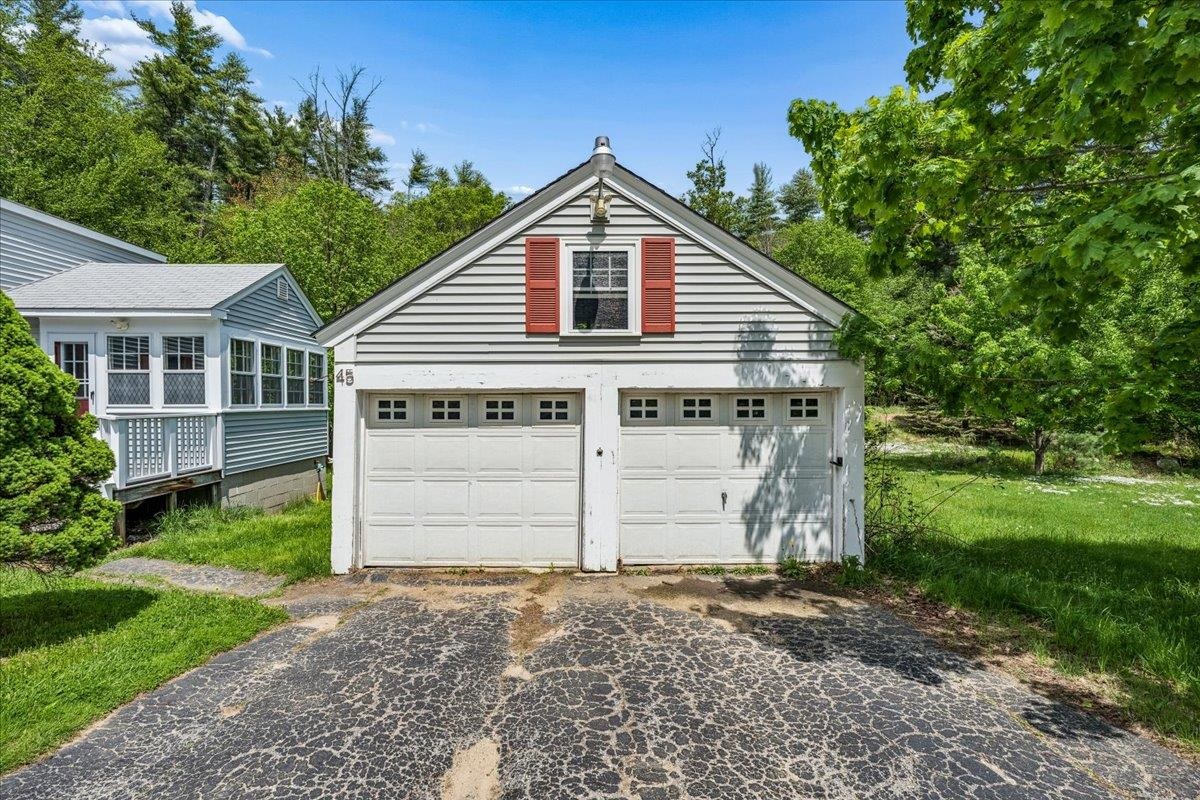 45 Old Center Road
