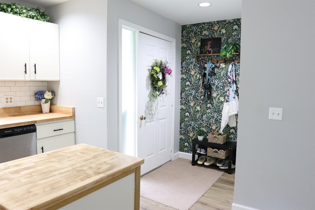 Photo of 1465 Hooksett Road #224, Hooksett, NH 03106 (MLS # 5104670)