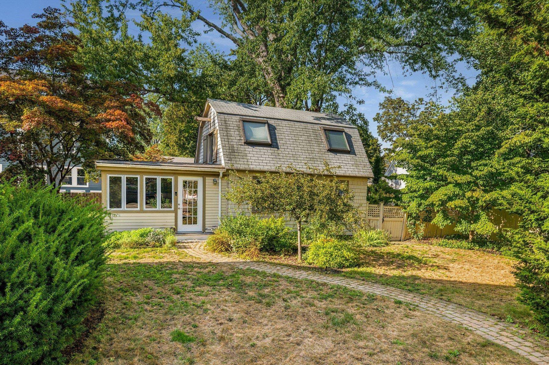 383 Miller Avenue