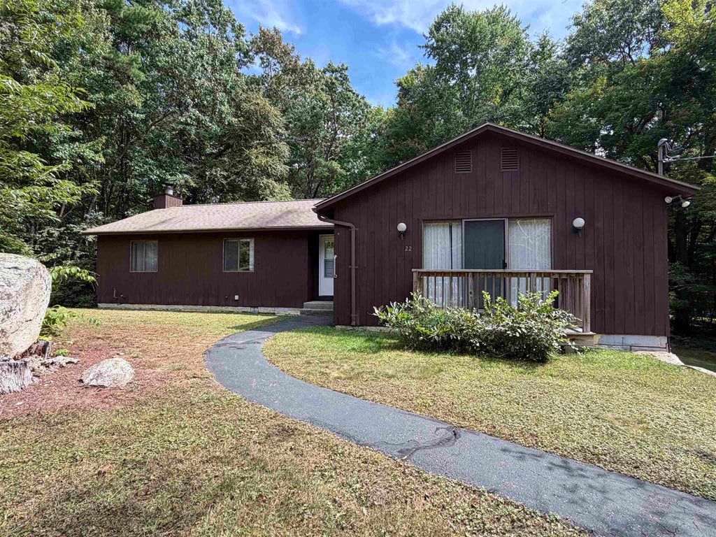 Photo of 22 Cunningham Drive, Derry, NH 03038 (MLS # 5107860)
