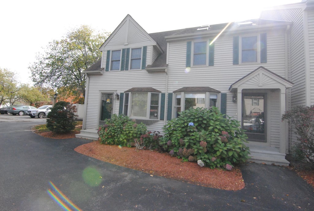 Photo of 78 Allds Street #12, Nashua, NH 03060 (MLS # 5113865)