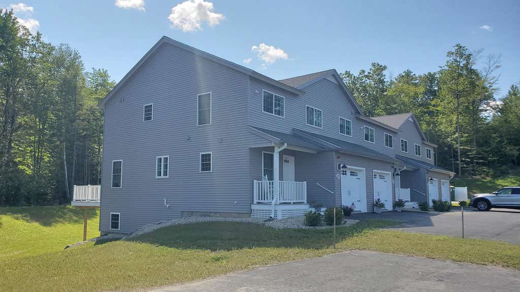 Photo of 231 Wilkele Road #23-1, Sandown, NH 03873 (MLS # 5105493)