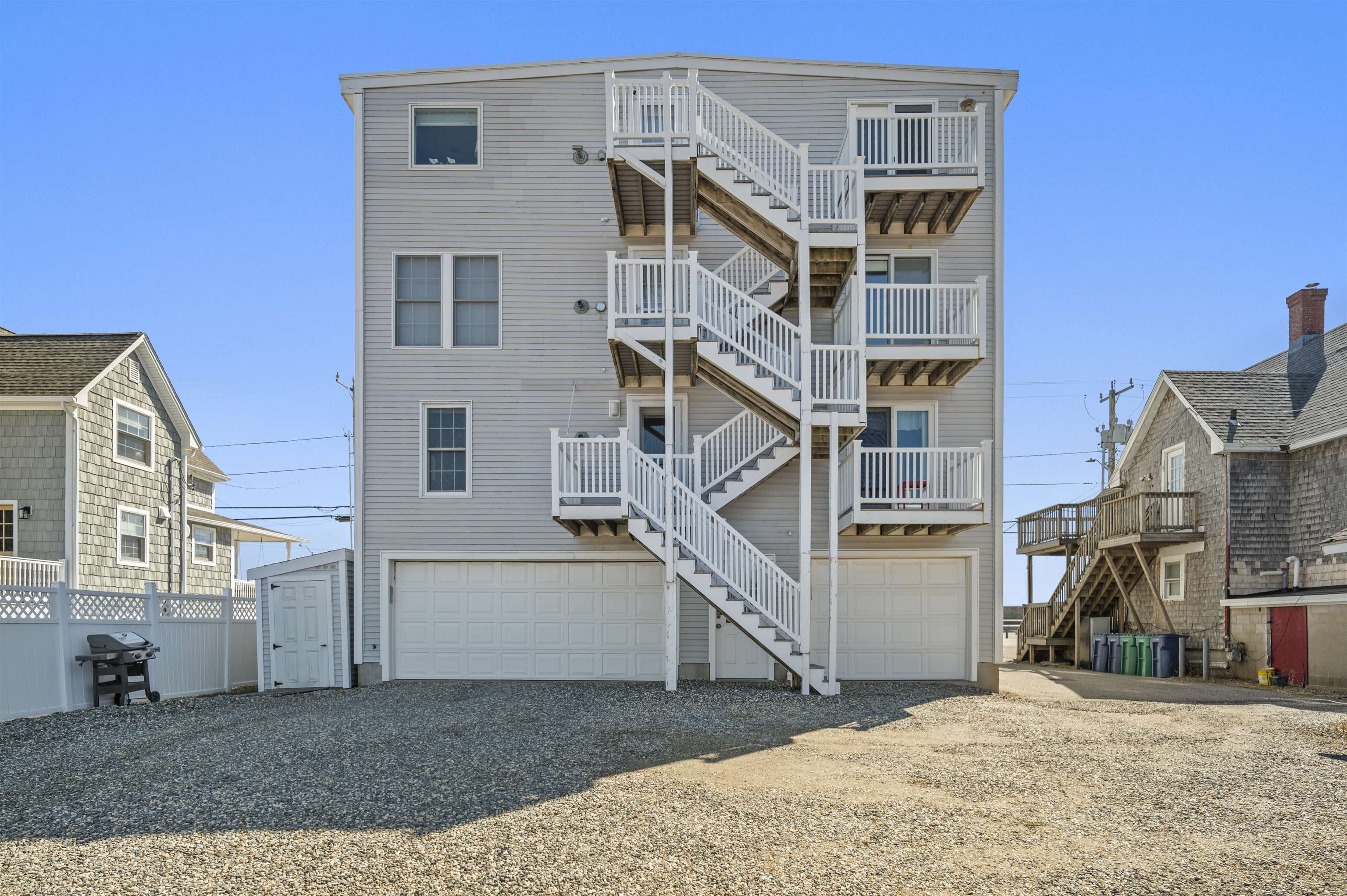 605 Ocean Boulevard 1