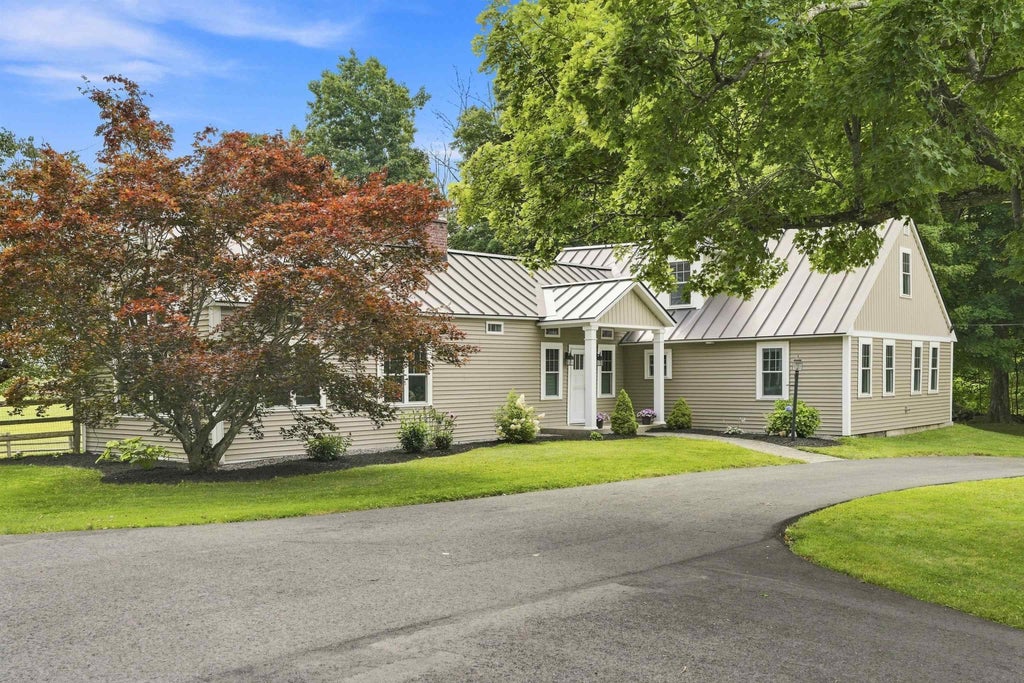 Photo of 247 Middle Winchendon Road, Rindge, NH 03461 (MLS # 5107635)