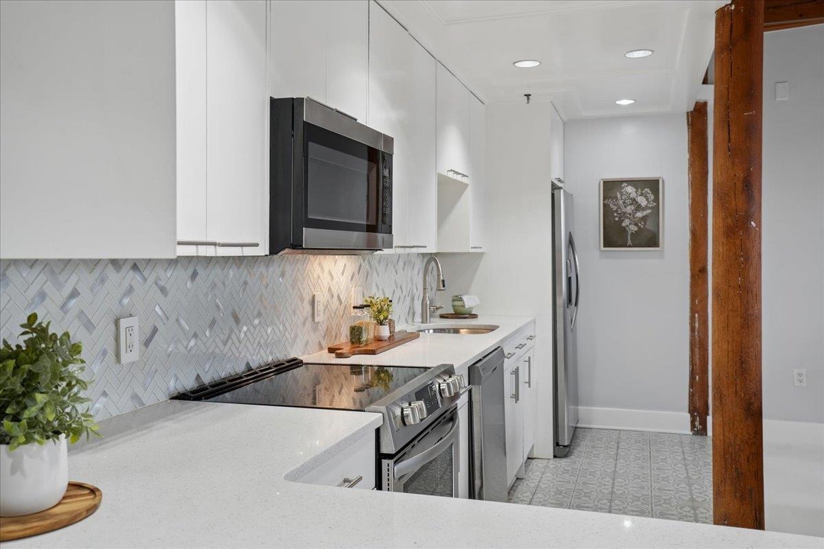335 Cypress Street 4H