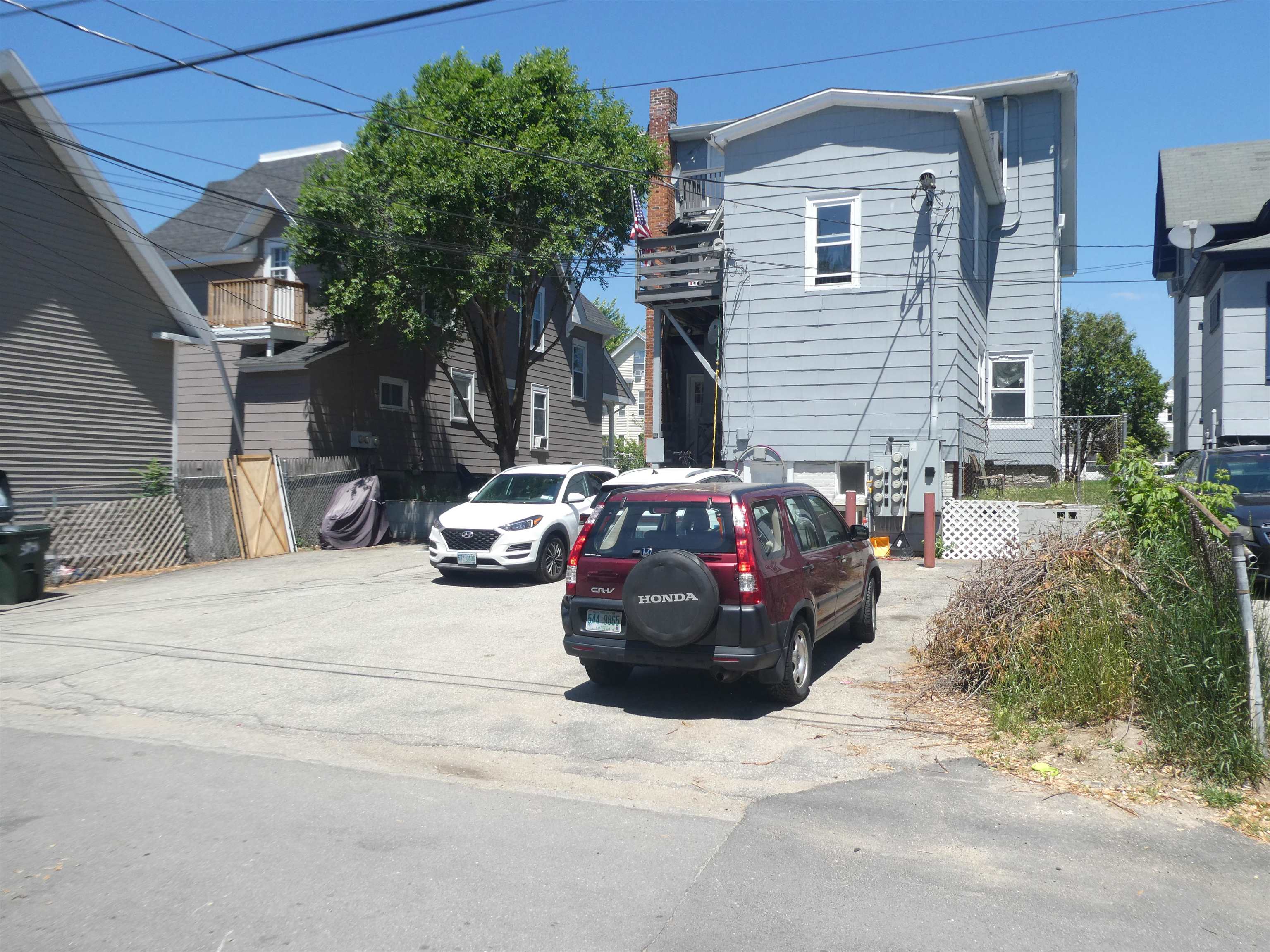 373 LAKE Avenue