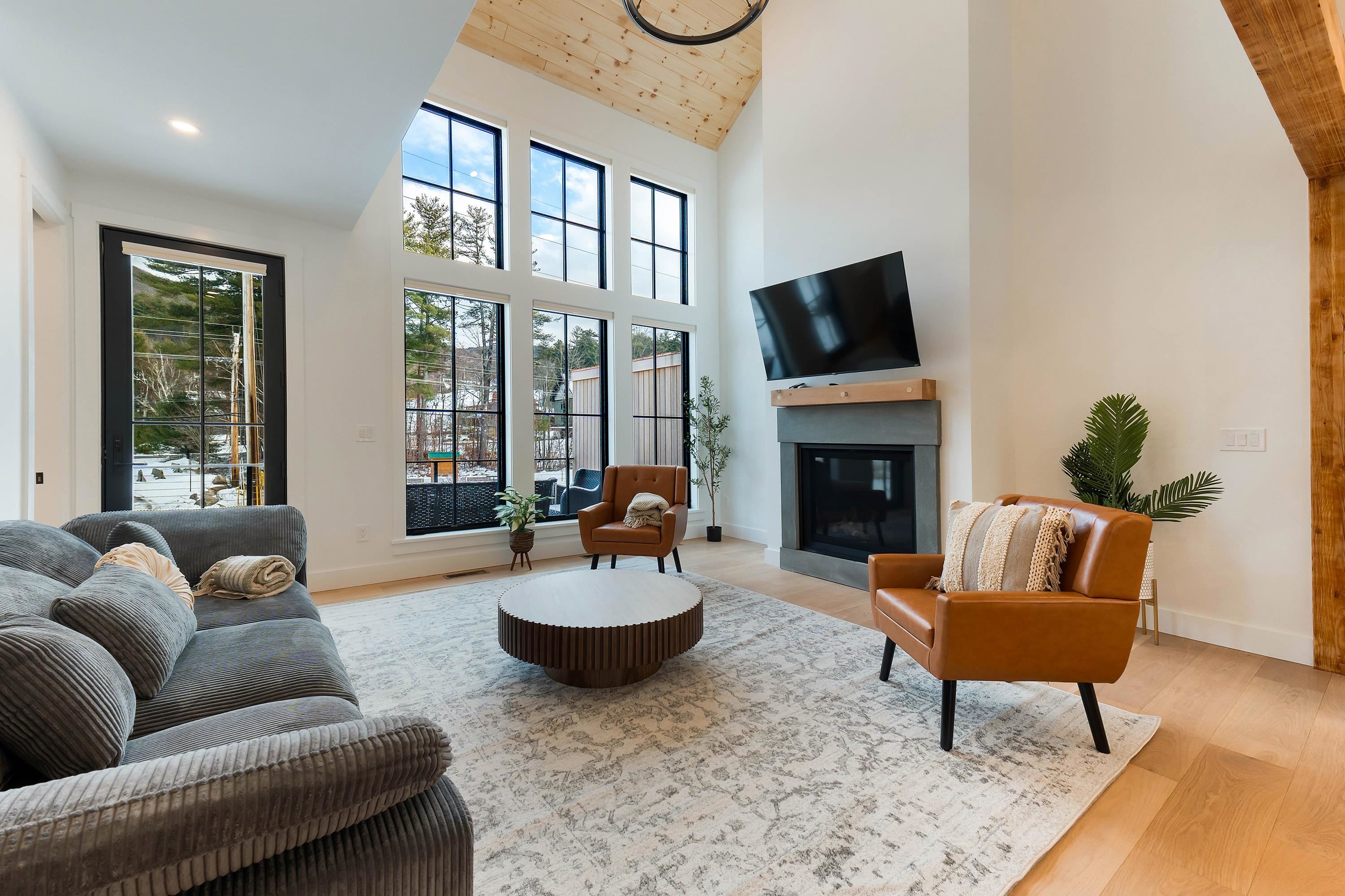 17 Black Diamond Road 5