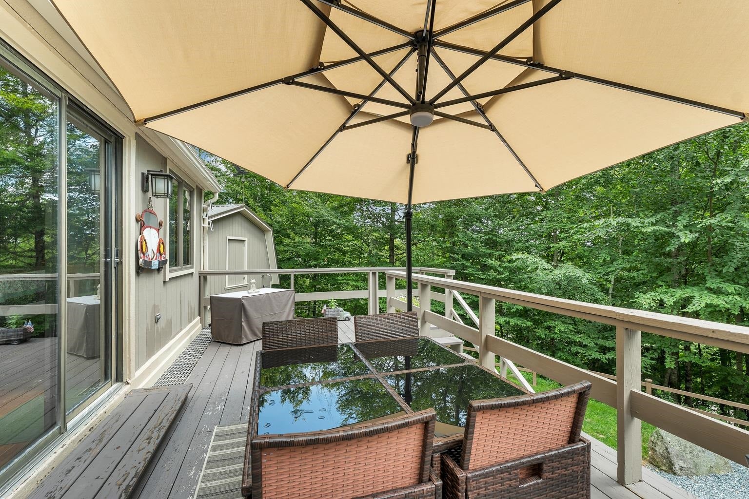4 Anderson Pond Road