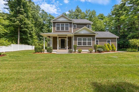 Photo of 42 Shannon Road, Salem, NH 03079 (MLS # 5105128)