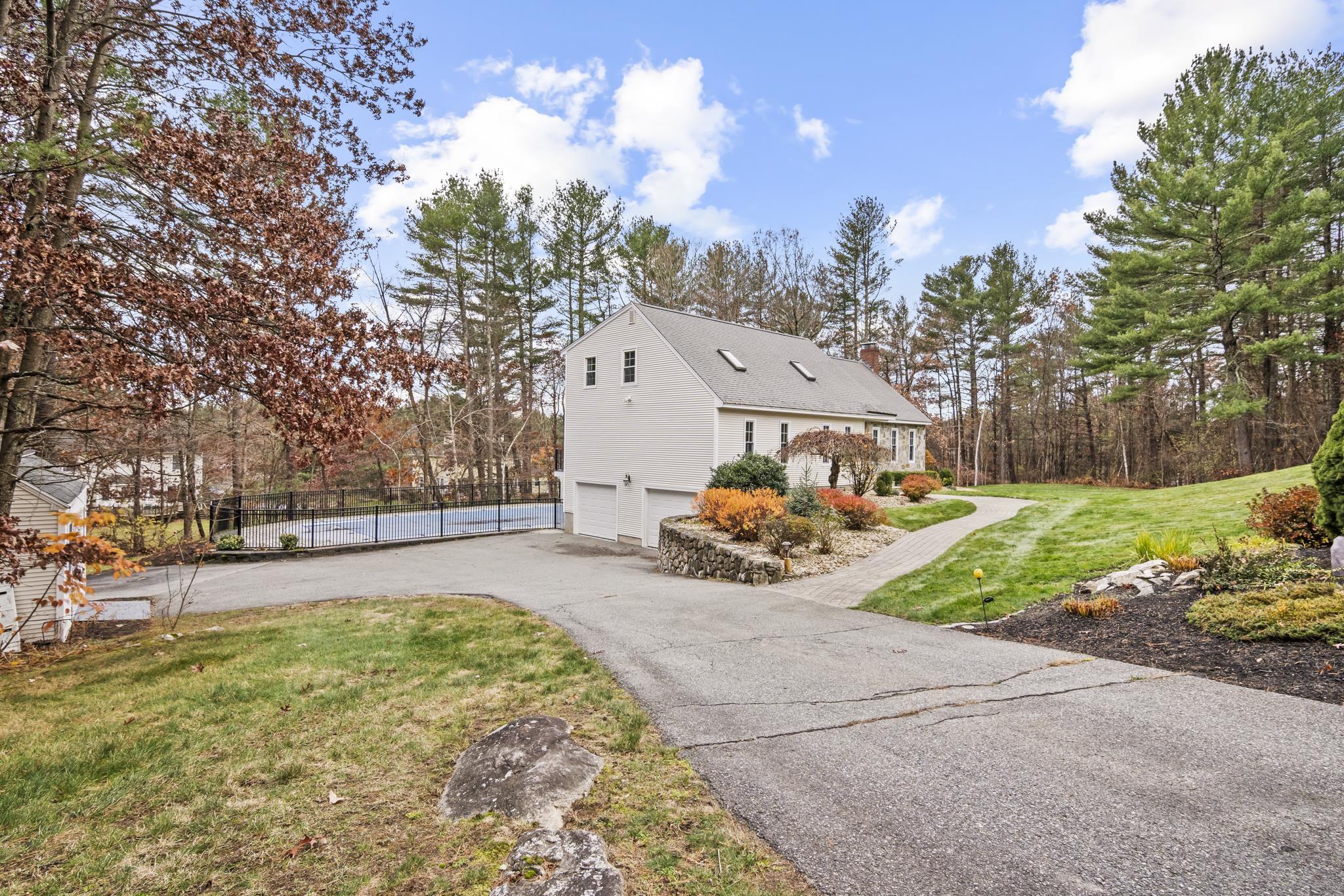3 Hillside Road