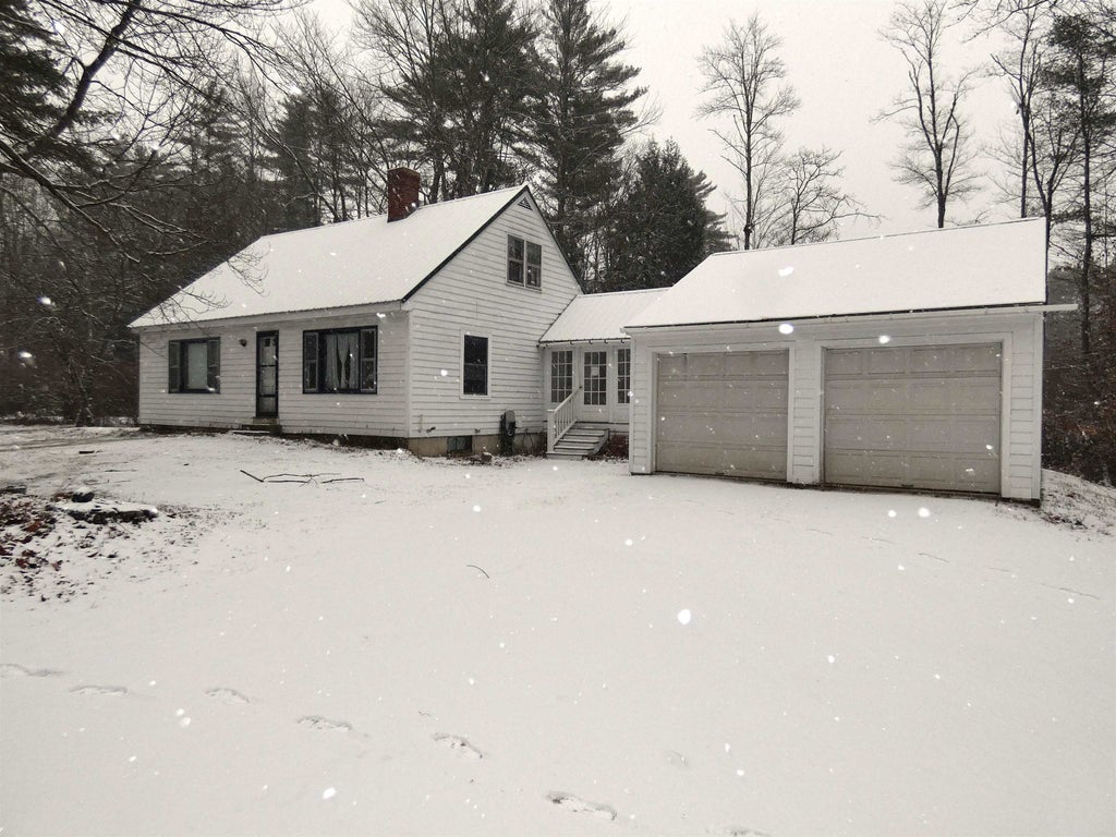 Photo of 107 Middle Road, Tuftonboro, NH 03816 (MLS # 5071240)