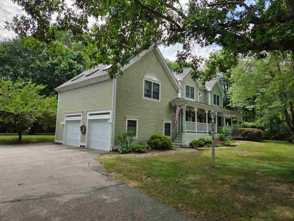Photo of 1 Ruthie's Run, Dover, NH 03820 (MLS # 5103661)