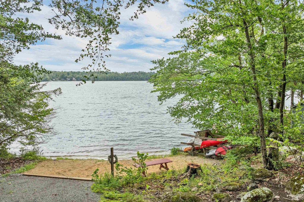 Photo of 11 Marsha Drive, Alton, NH 03810 (MLS # 5103537)
