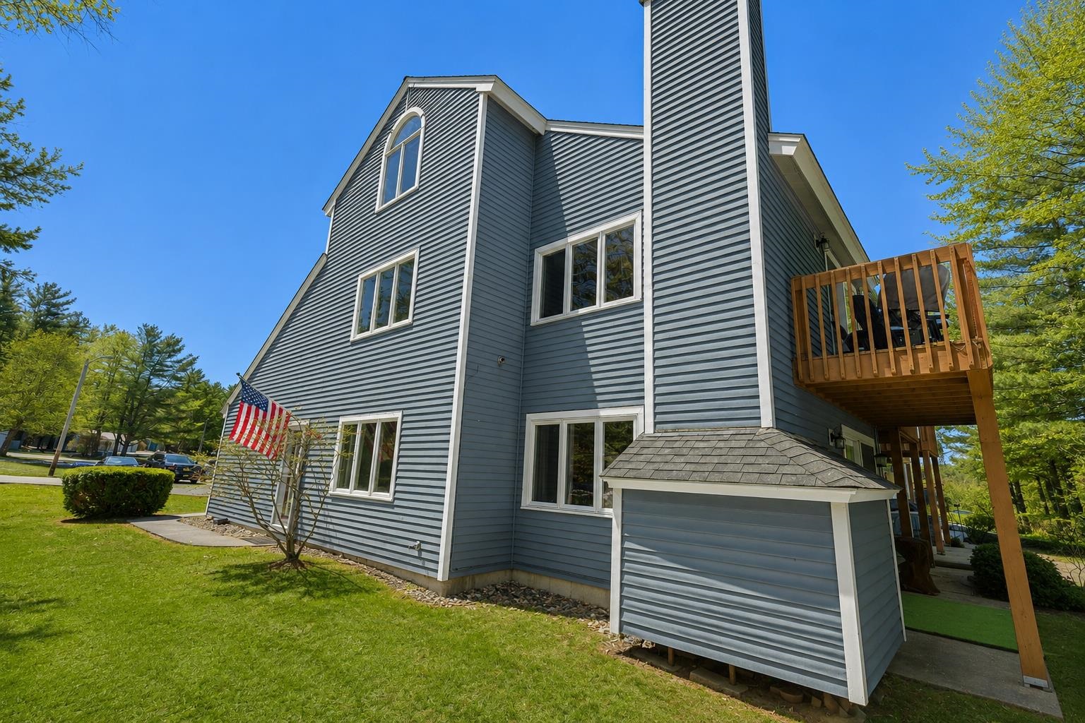 4 Vista Drive 103