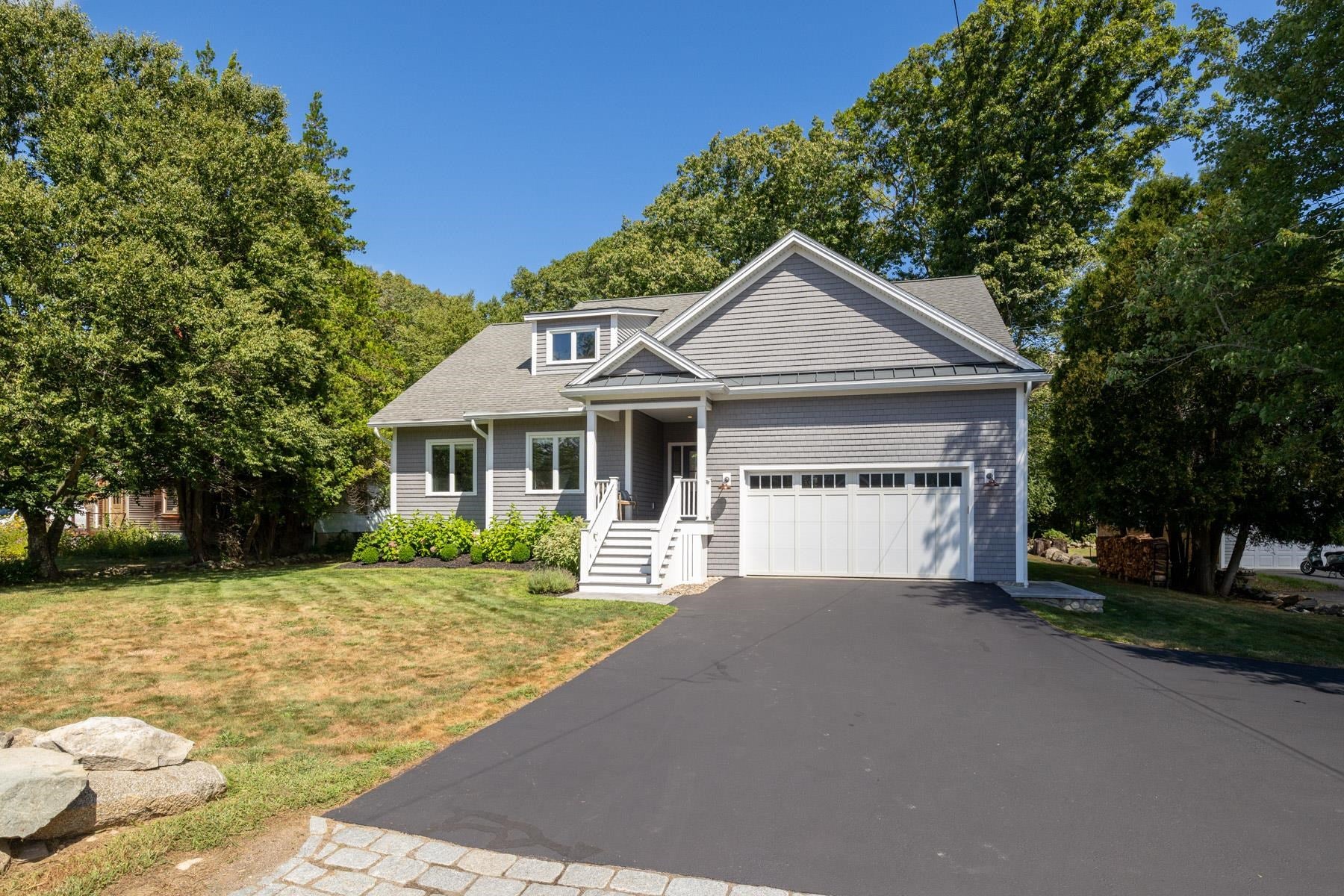 281 Wallis Road