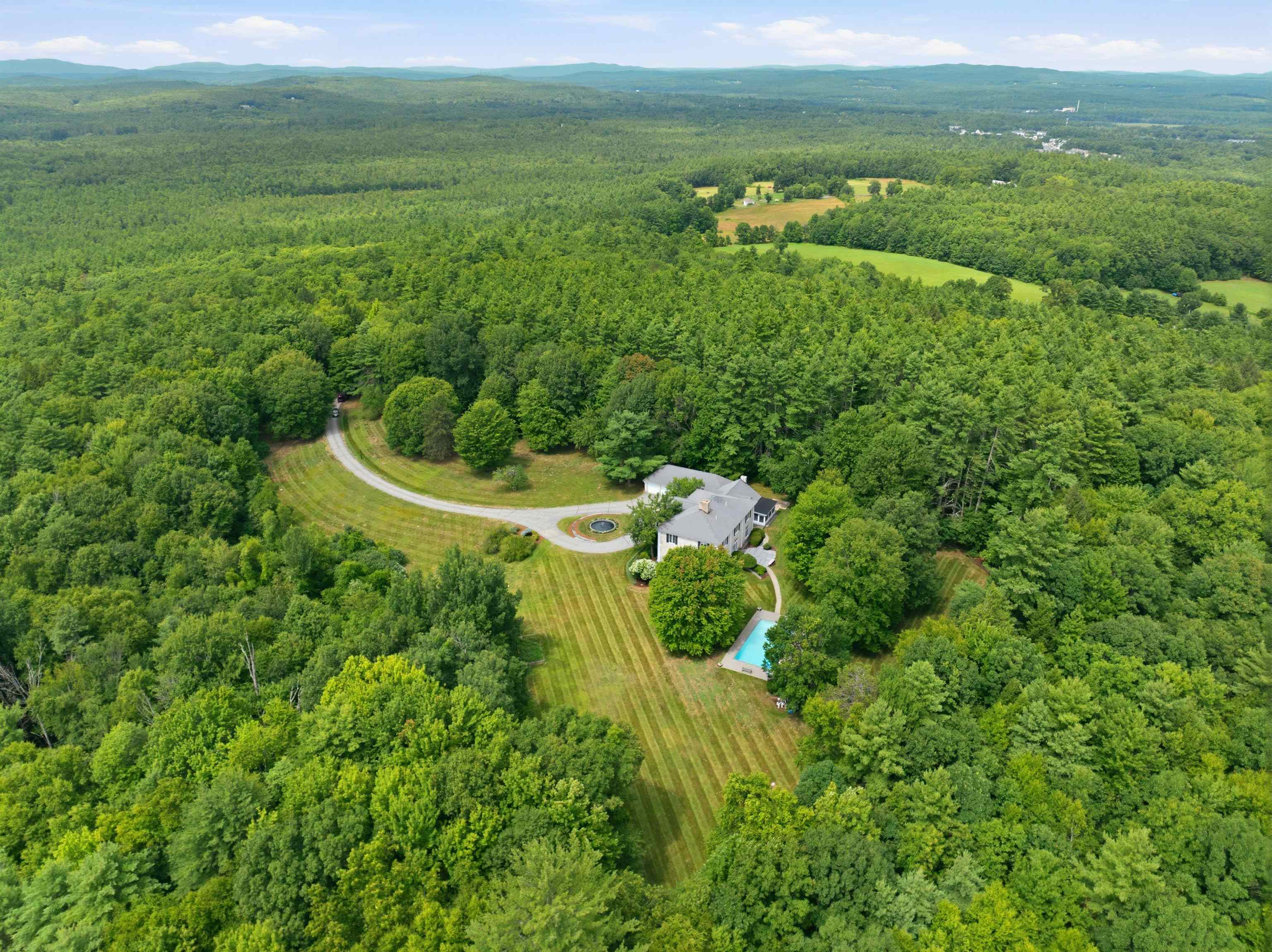 31 W Parish Road