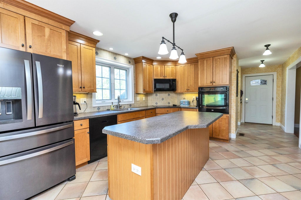 Photo of 230 Hoit Road, Concord, NH 03301 (MLS # 5105335)