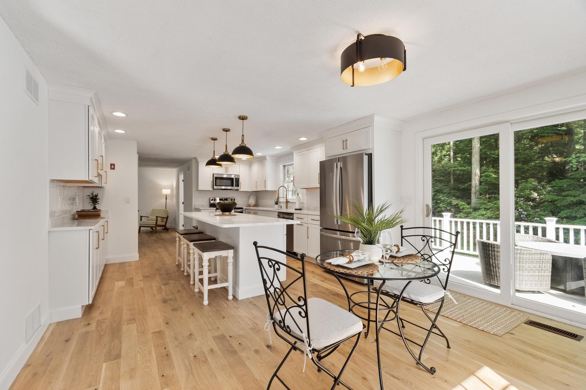 6 Finch Circle