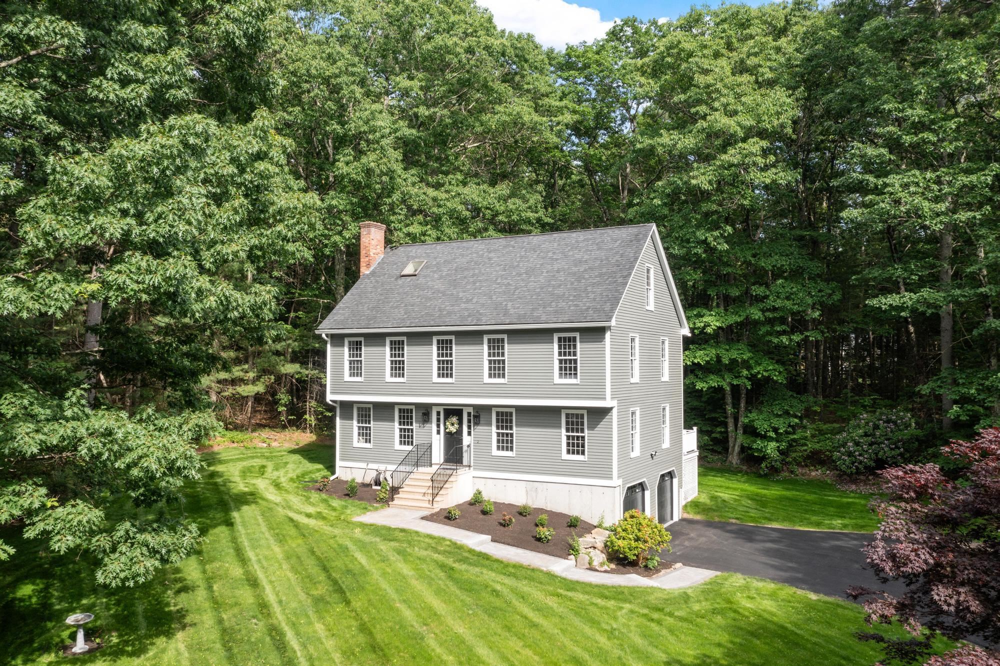 6 Finch Circle