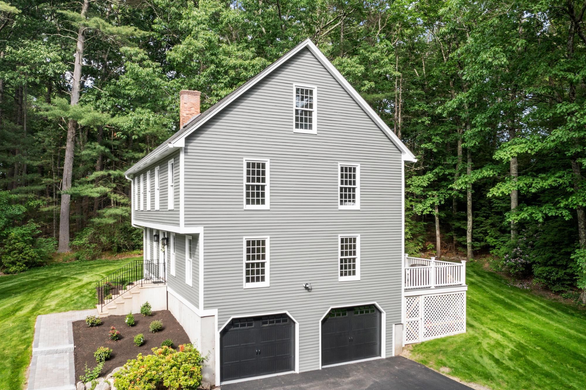 6 Finch Circle