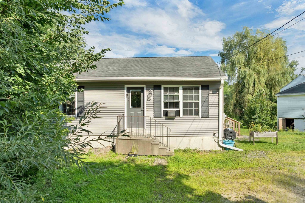 Photo of 169 Gilsum Street, Keene, NH 03431 (MLS # 5104549)