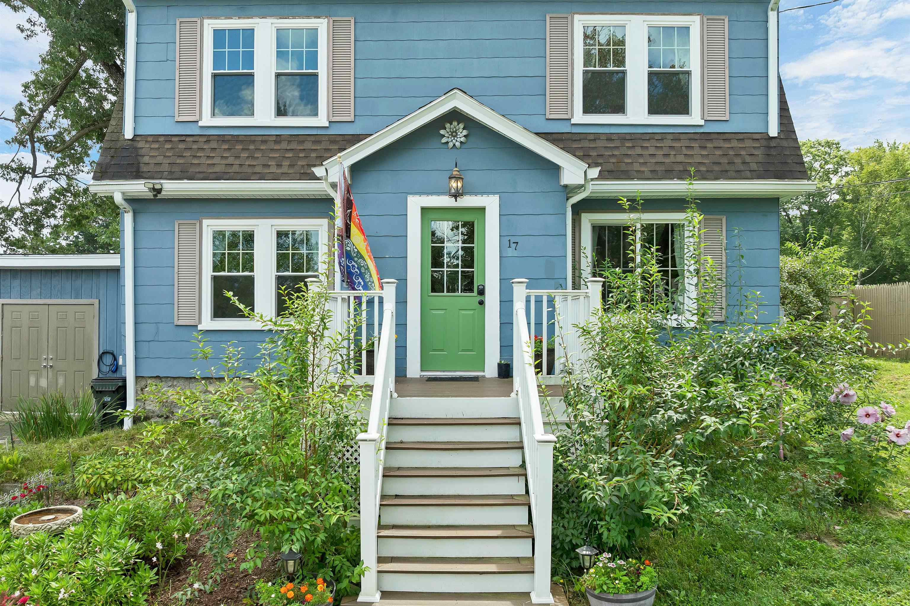 17 Desaulnier Street