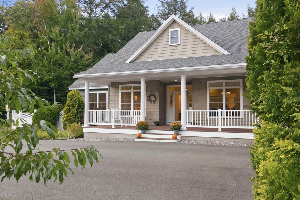 Photo of 26 Pollard Pines Drive, Lincoln, NH 03251 (MLS # 5112471)