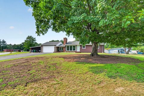 Photo of 75 Forest Park Drive, Nashua, NH 03060 (MLS # 5100009)