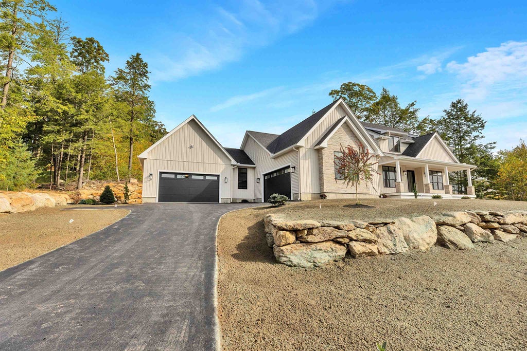 Photo of 17431 Boiling Kettle Way, Bedford, NH 03110 (MLS # 5114463)