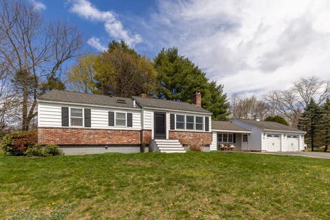 Photo of 8 Warner Lane, Hampton, NH 03842 (MLS # 5101886)