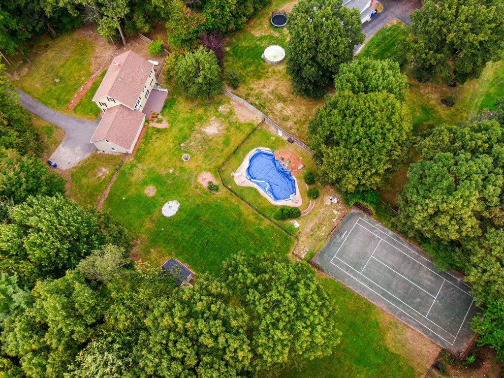 Photo of 23 Brook Drive, Hudson, NH 03051 (MLS # 5112137)