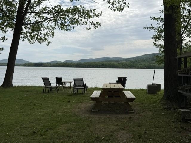 85 Island Drive