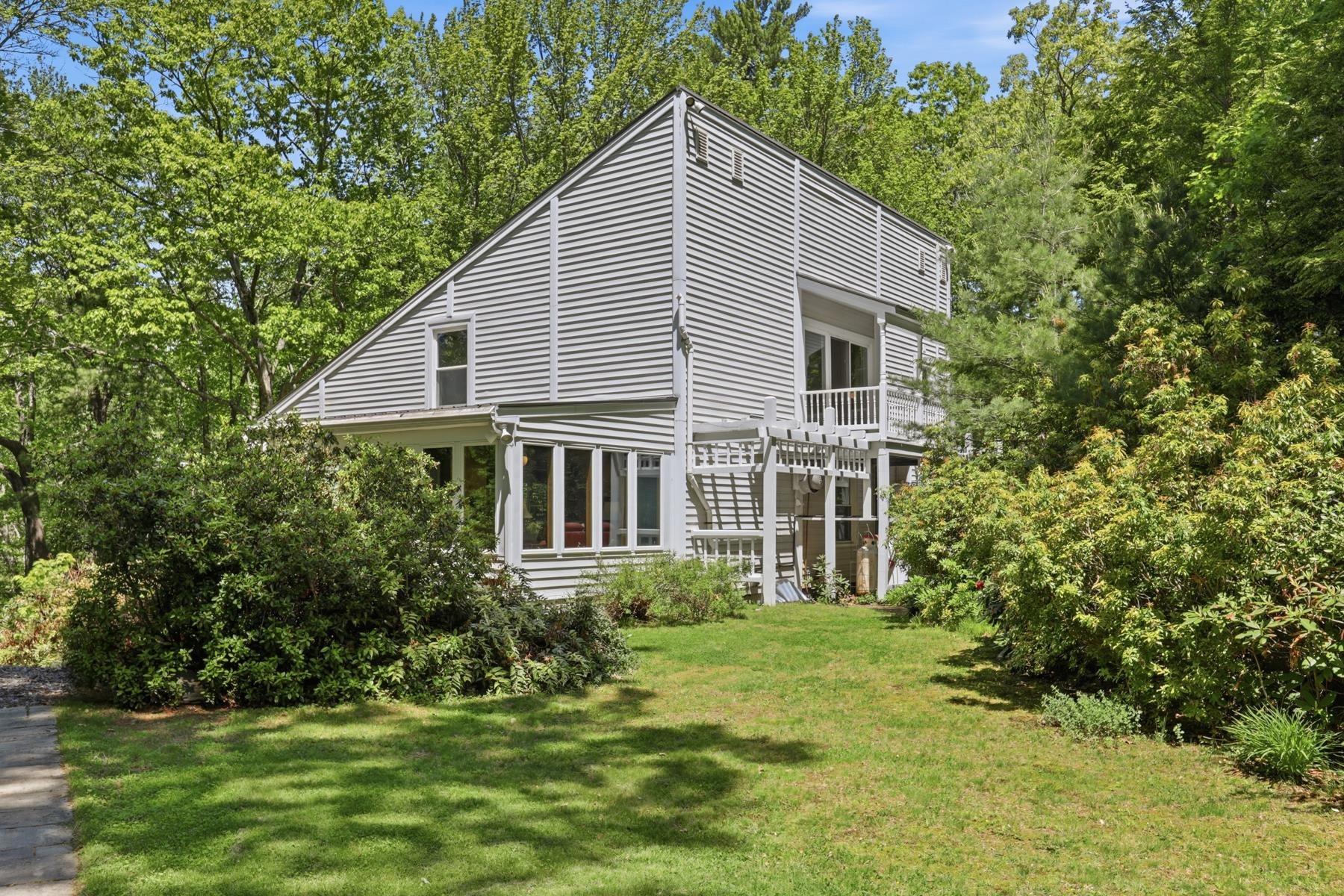 22 Hemlock Circle